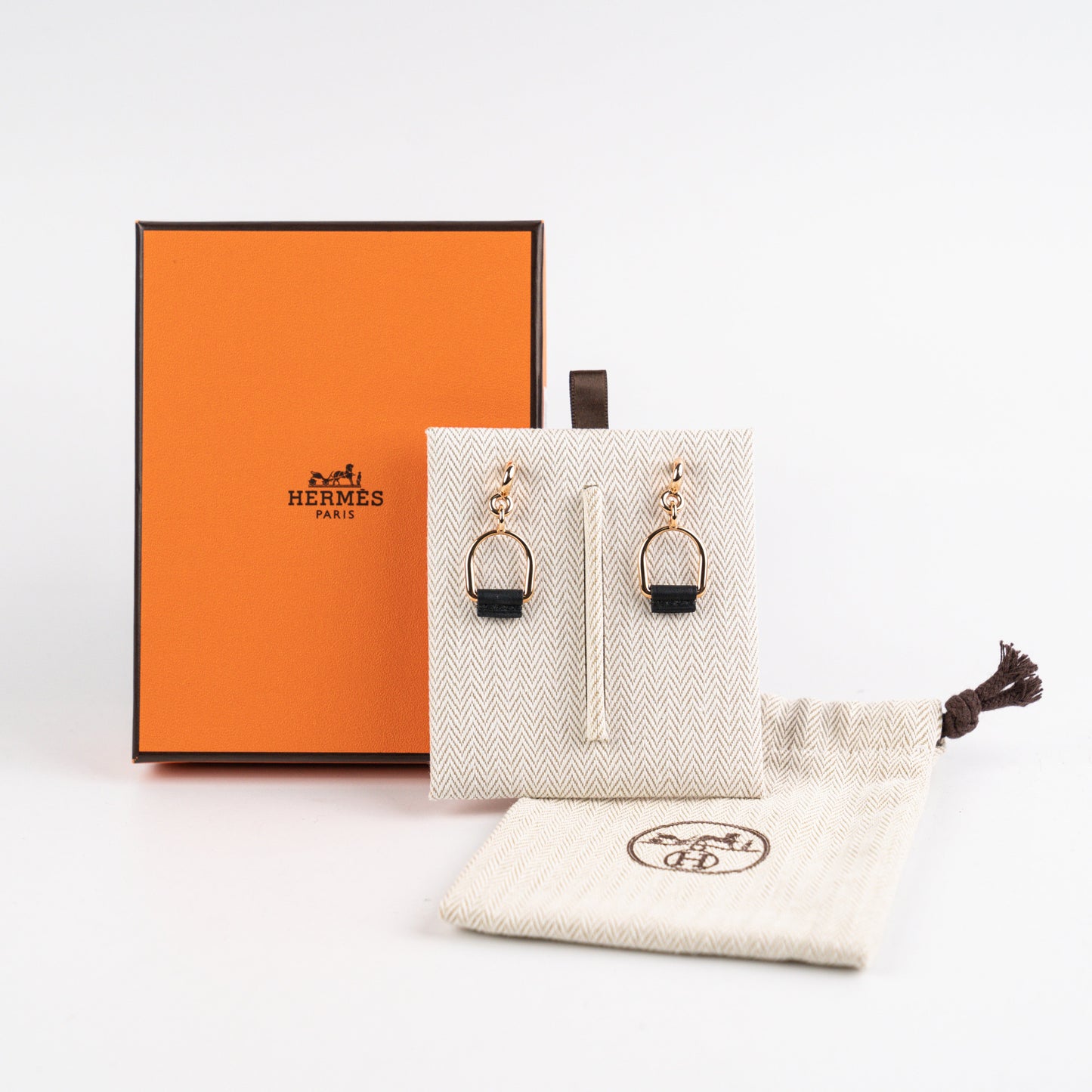 Hermes Boucles D'Oreilles PM Noir