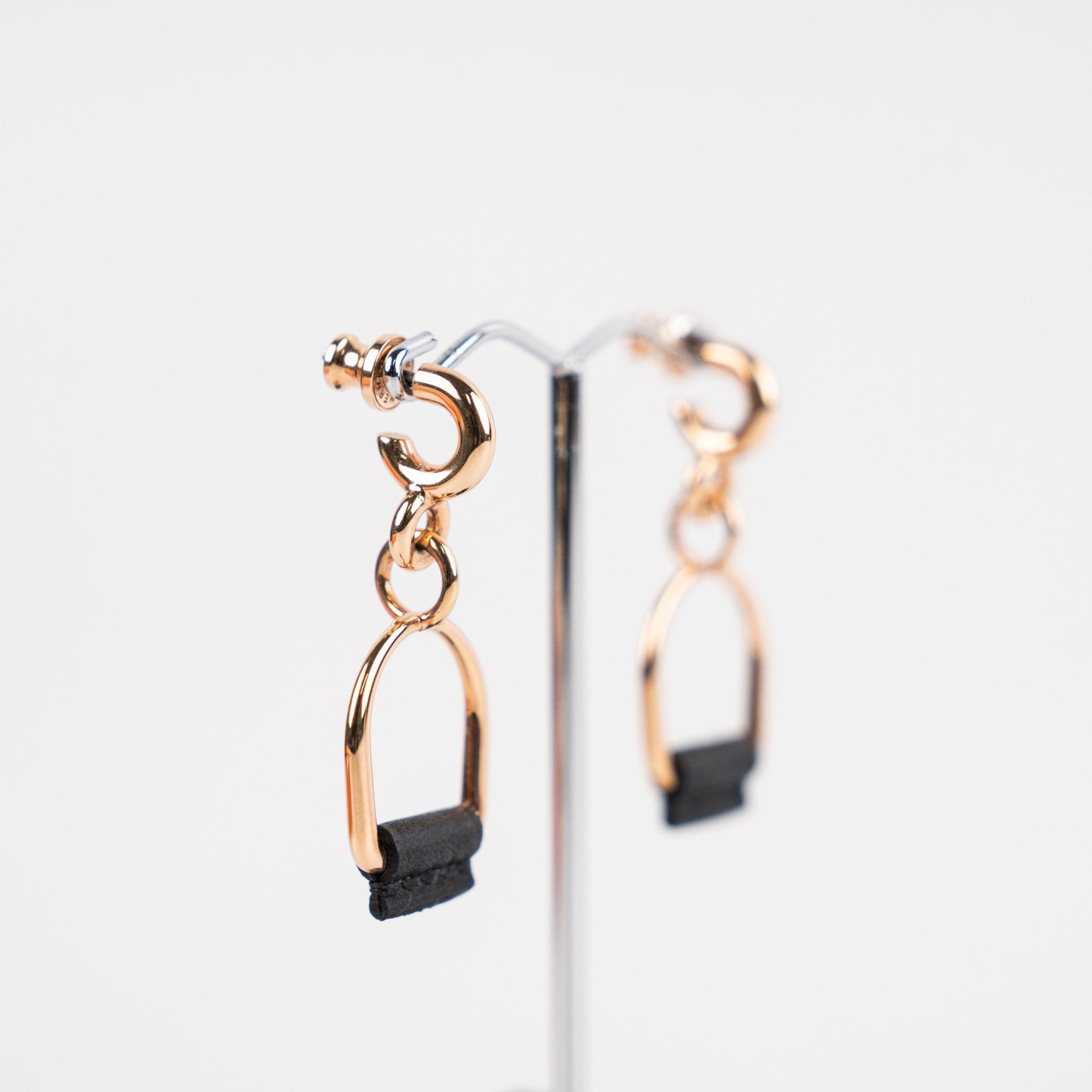 Hermes Boucles D'Oreilles PM Noir