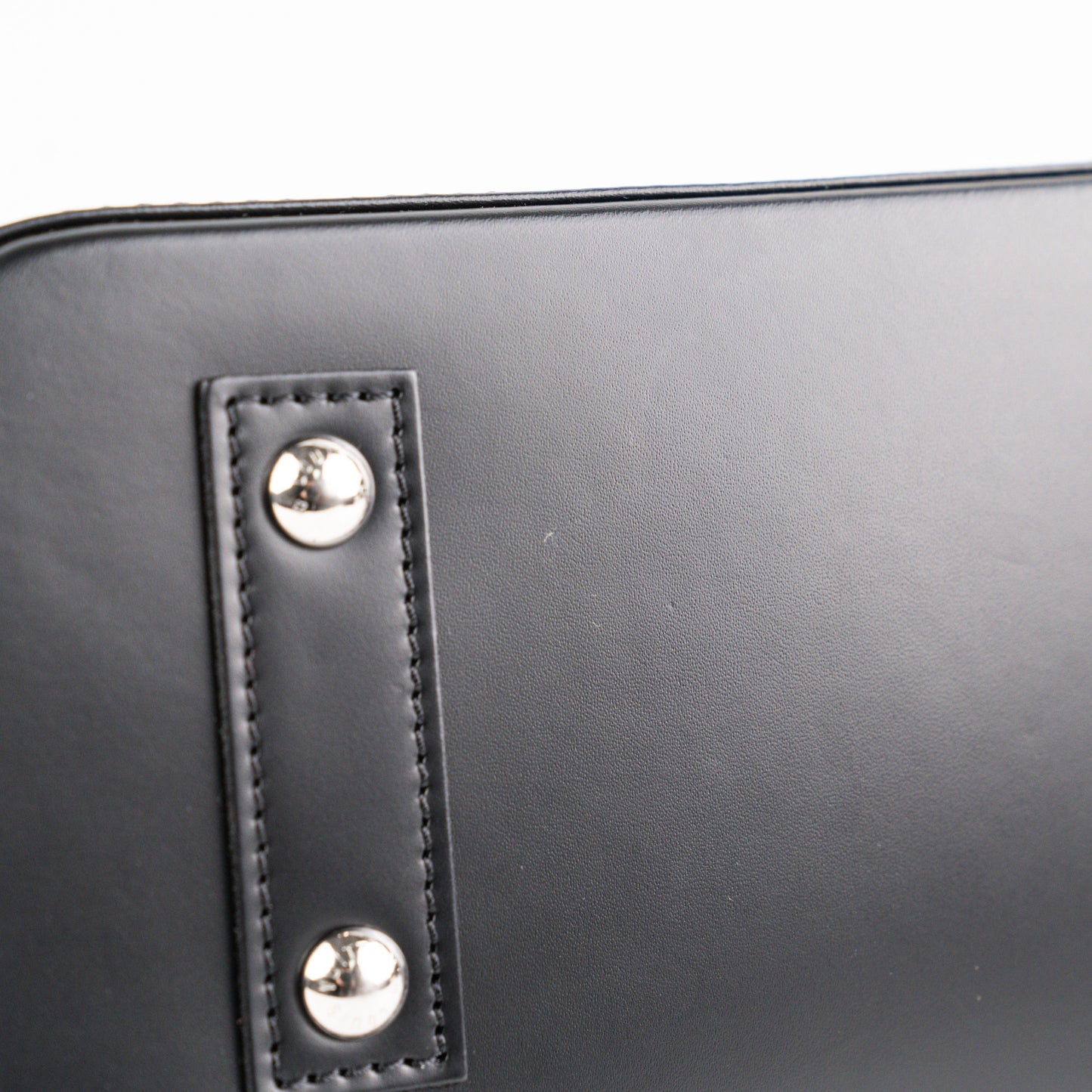 Louis Vuitton Alma BB Epi Black