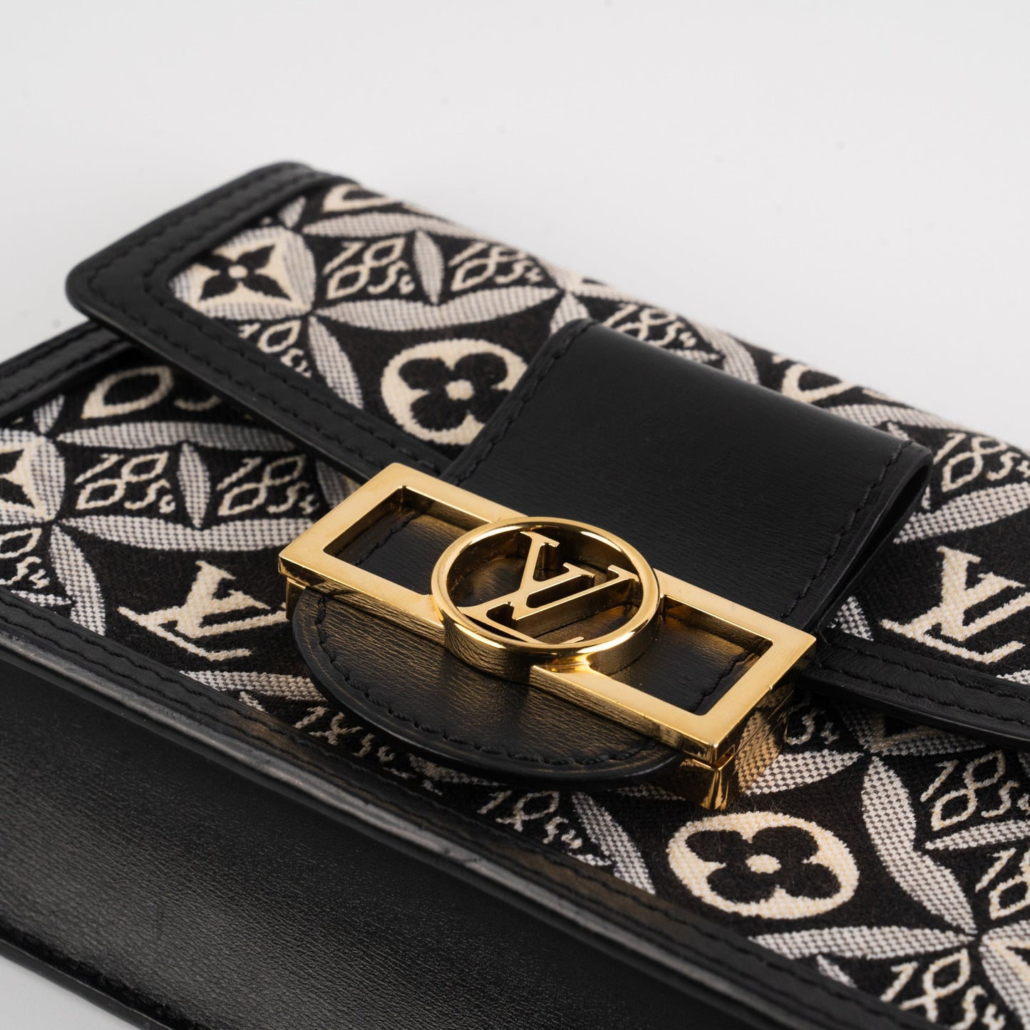 15/7- Louis Vuitton Dauphine Small Since 1854 Black/White