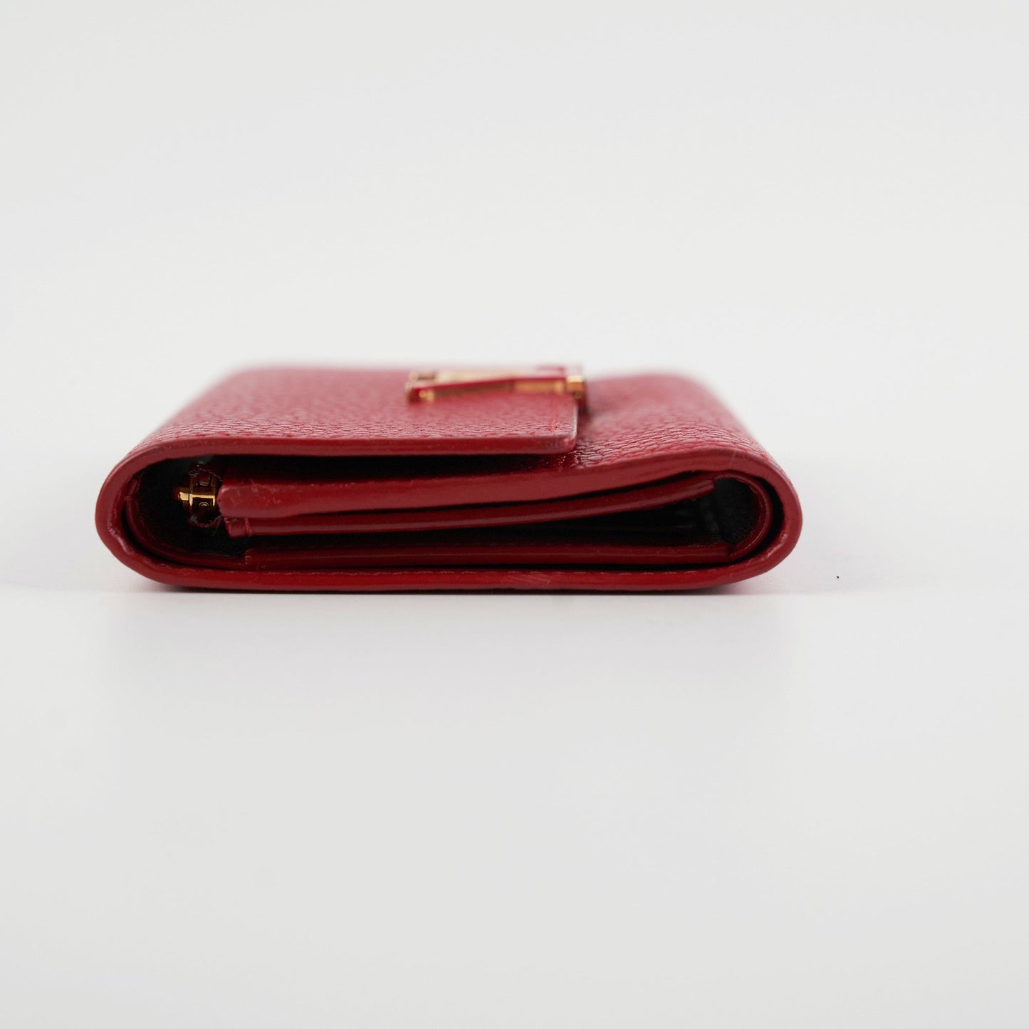 Louis Vuitton Capucines Compact Wallet Red