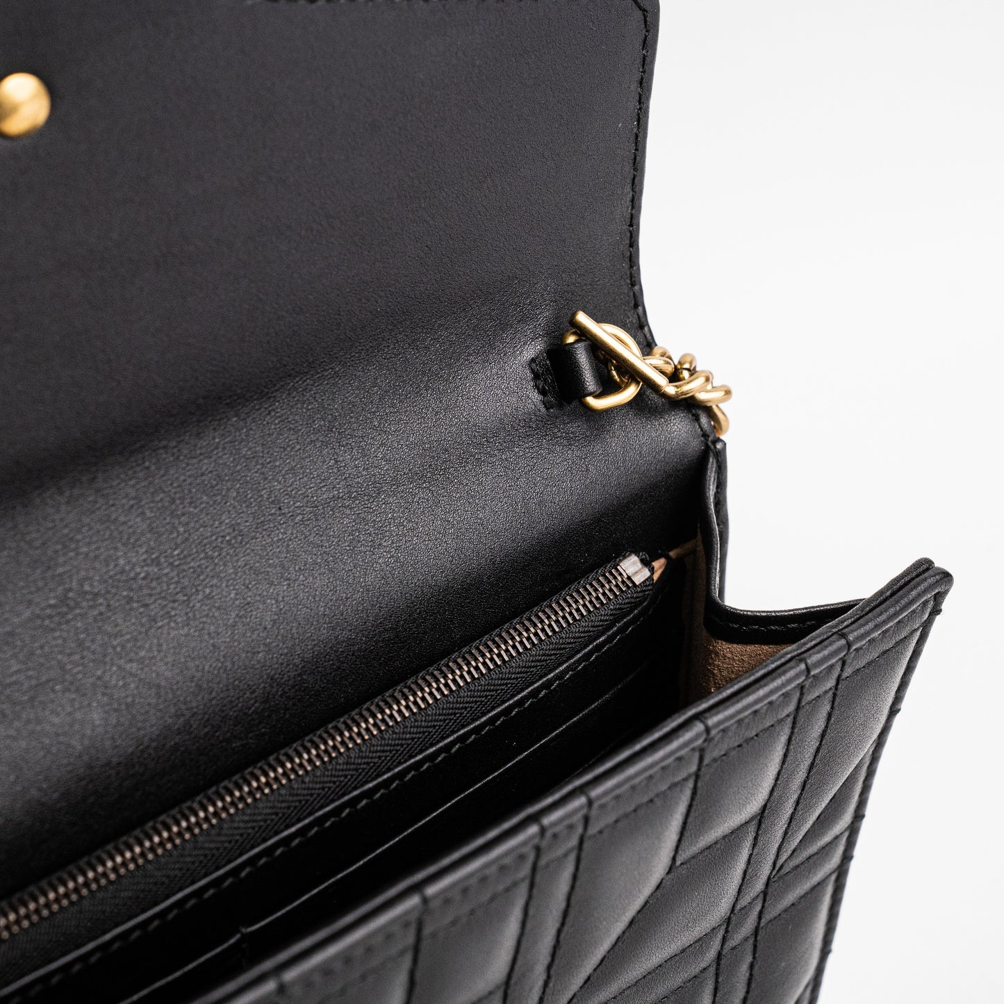Gucci Pearl GG Black Wallet On Chain WOC