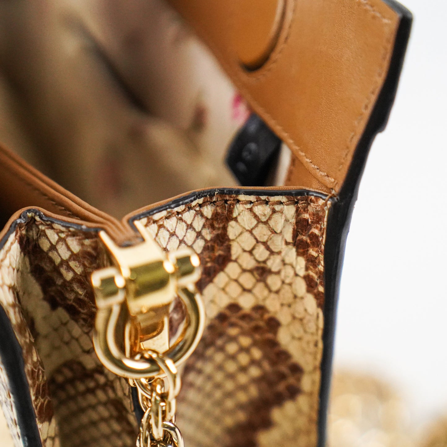 Gucci Ophidia Raffia Snakeskin Bag