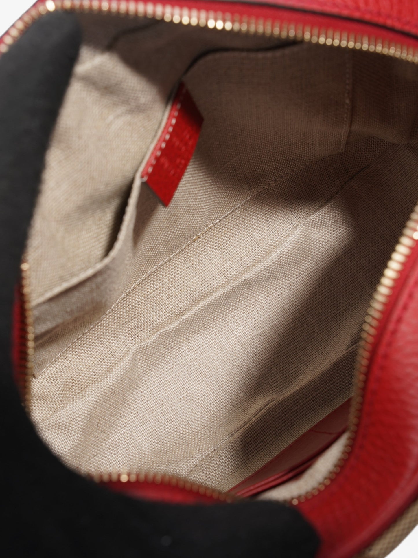 Gucci Bree GG Supreme / Red Canvas