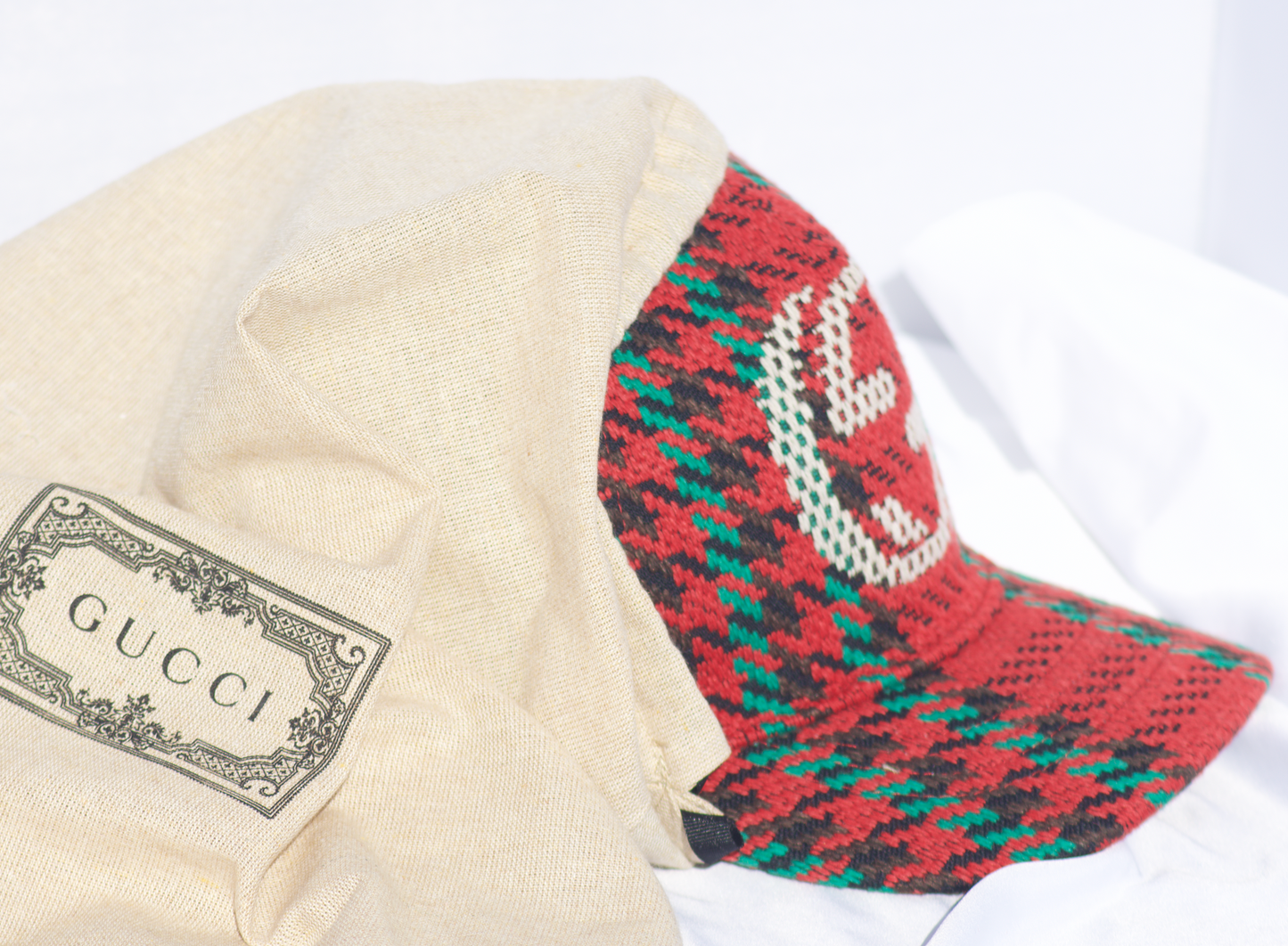 Gucci Houndstooth Baseball Hat With Interlocking G In Red And Green
