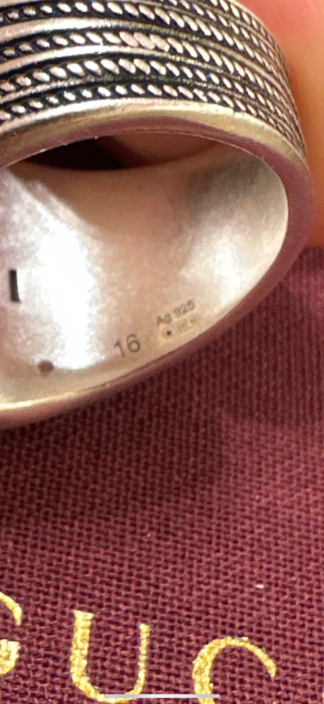 Gucci Interlocking G Engraved Ring