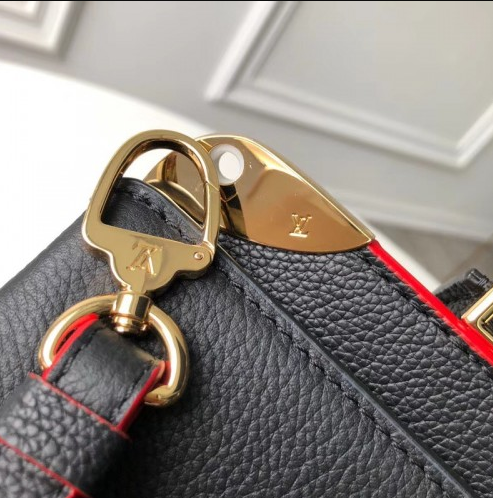 Louis Vuitton Astrid Veau Nuage Leather Noir