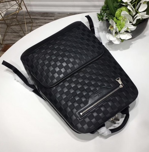 Louis Vuitton Avenue Backpack Damier Infini Leather Onyx