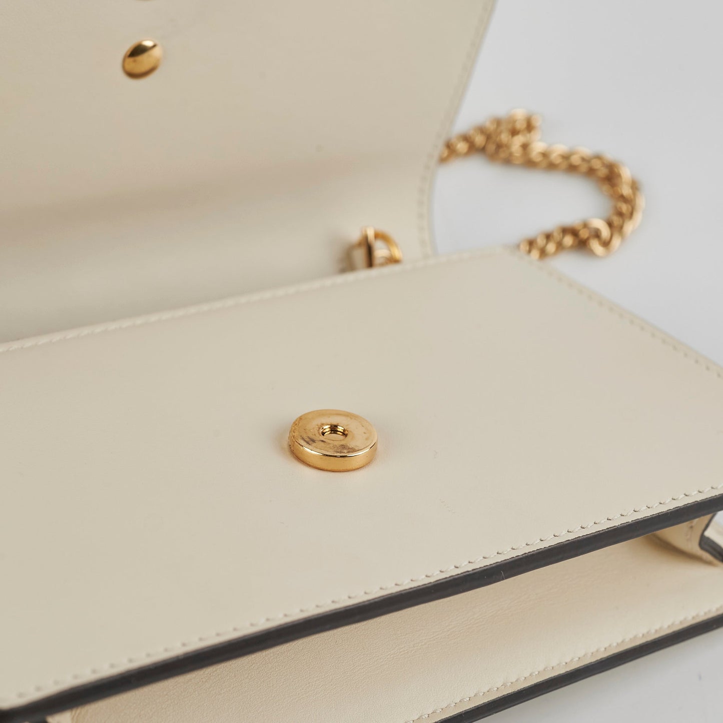 Gucci Super Mini Sylvie White Chain Crossbody
