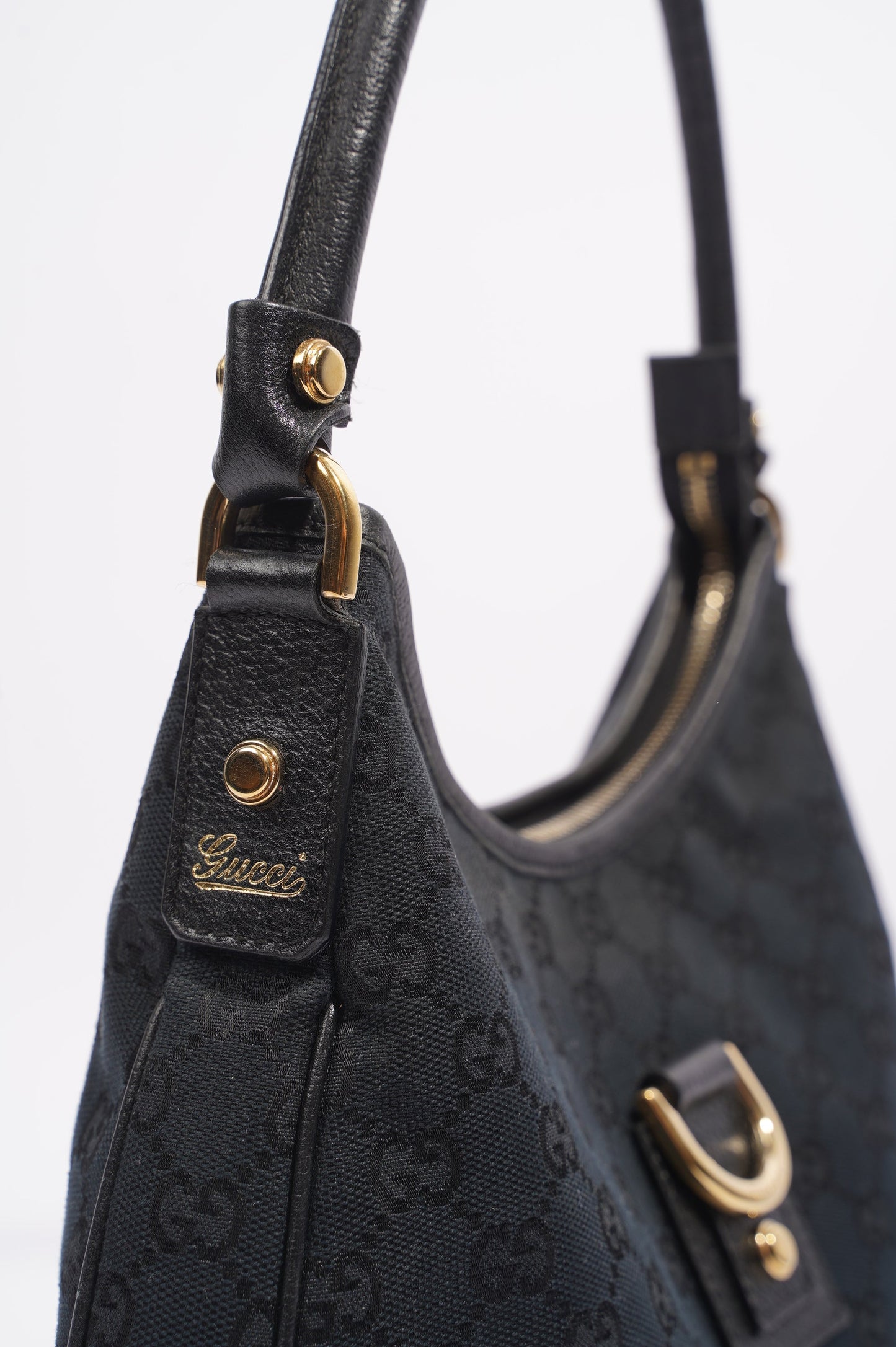 Gucci Abbey GG Shoulder Bag Black Supreme Canvas