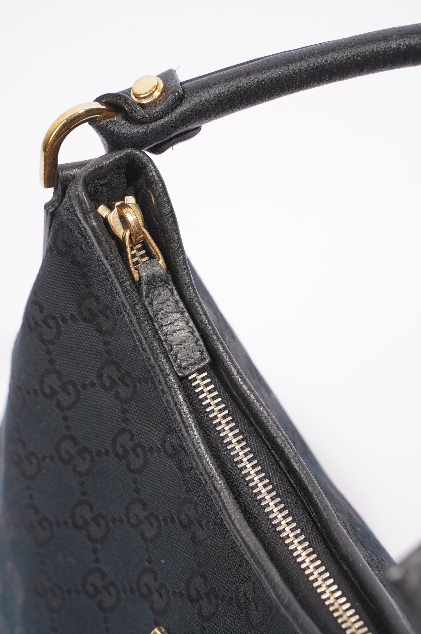 Gucci Abbey GG Shoulder Bag Black Supreme Canvas
