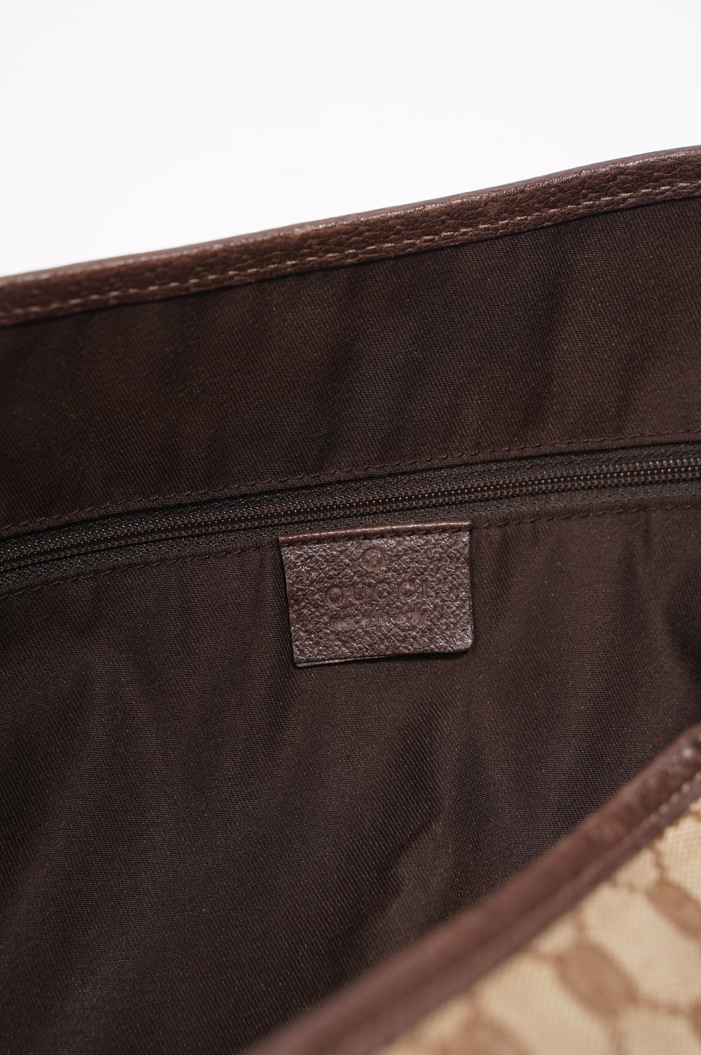 Gucci Pelham Shoulder Bag Supreme Canvas