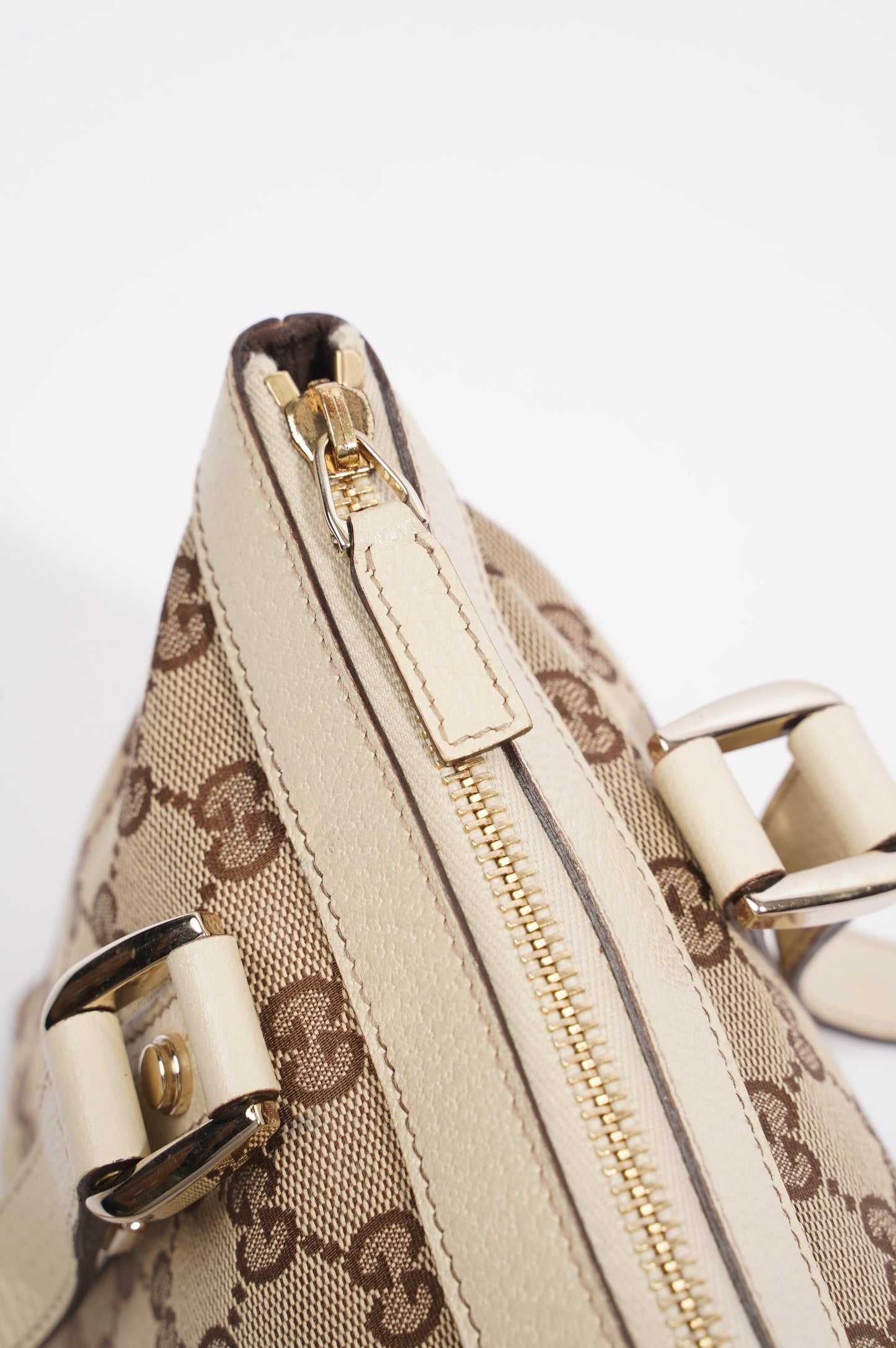 Gucci Abbey Shoulder Bag Supreme Print / White Canvas Small