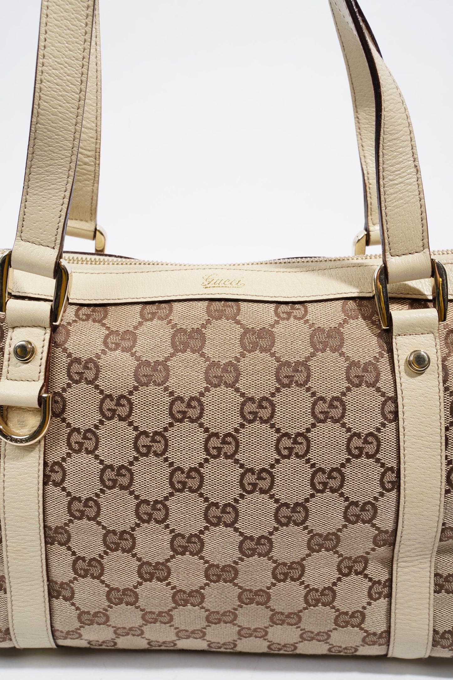 Gucci Abbey Shoulder Bag Supreme Print / White Canvas Small