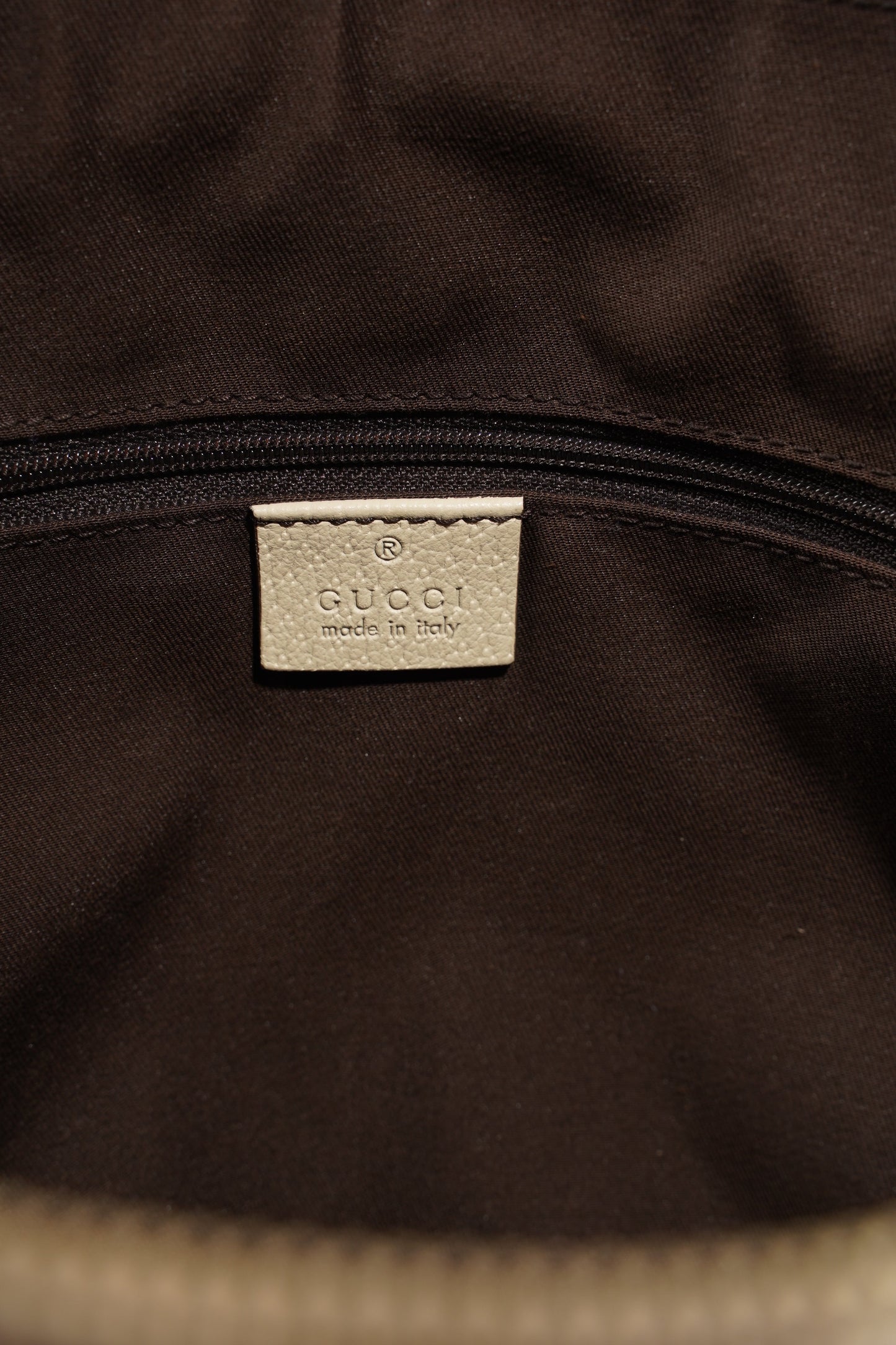 Gucci Abbey Shoulder Bag Supreme Print / White Canvas Medium