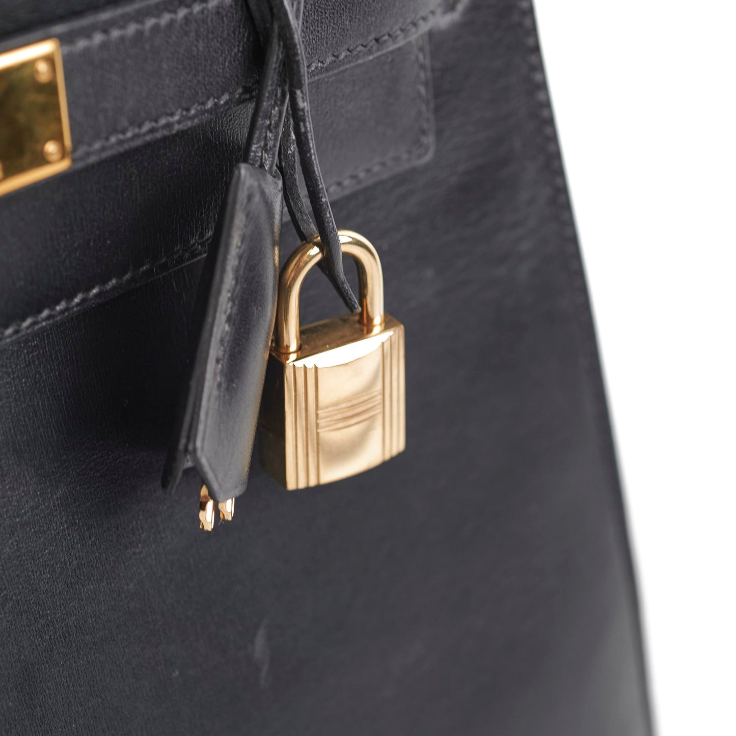 Hermes Kelly 28 Box Calf Black - Z Circle Stamp 1996