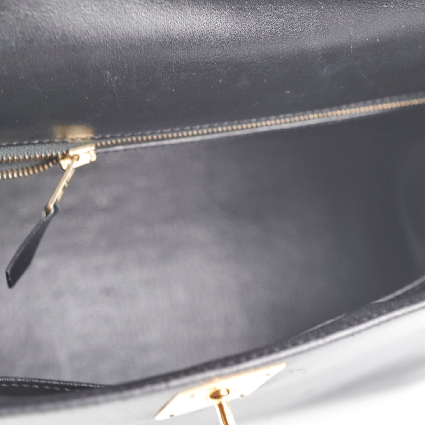 Hermes Kelly 28 Box Calf Black - Z Circle Stamp 1996