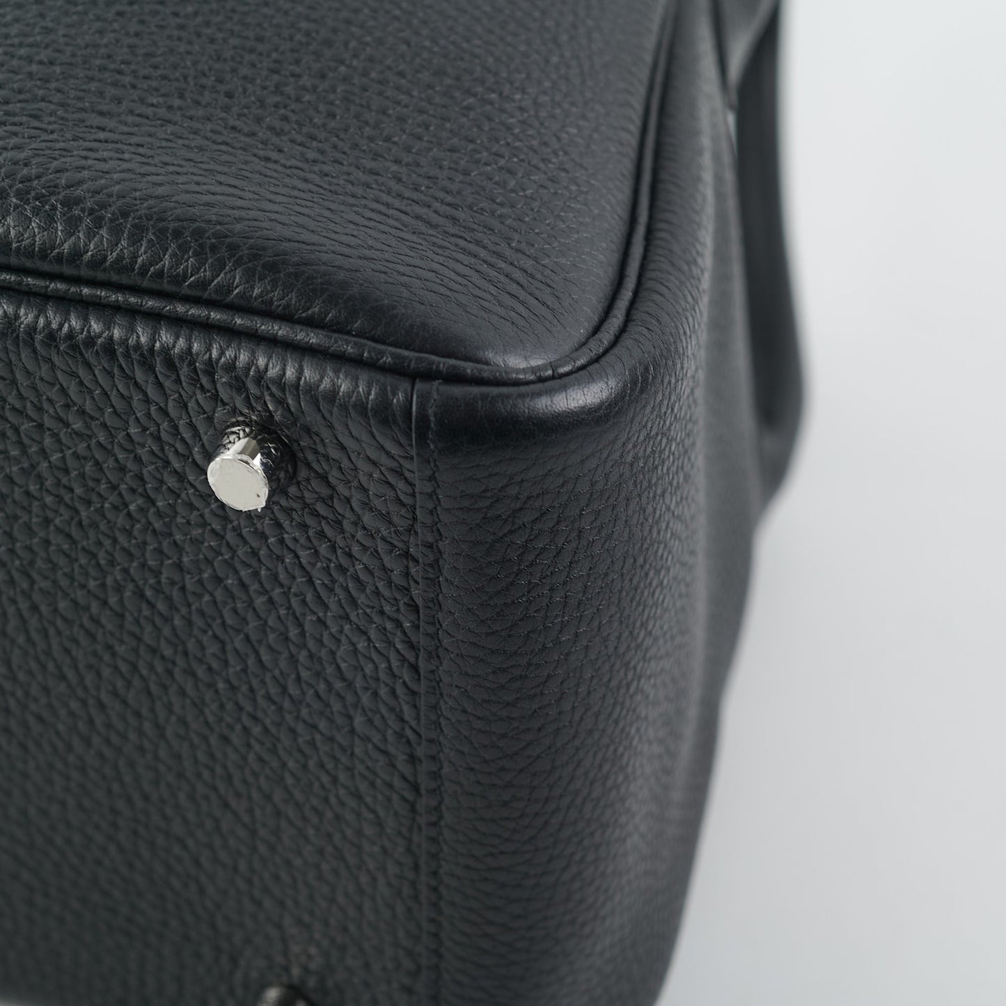 Hermes Lindy 30 Black C Stamp