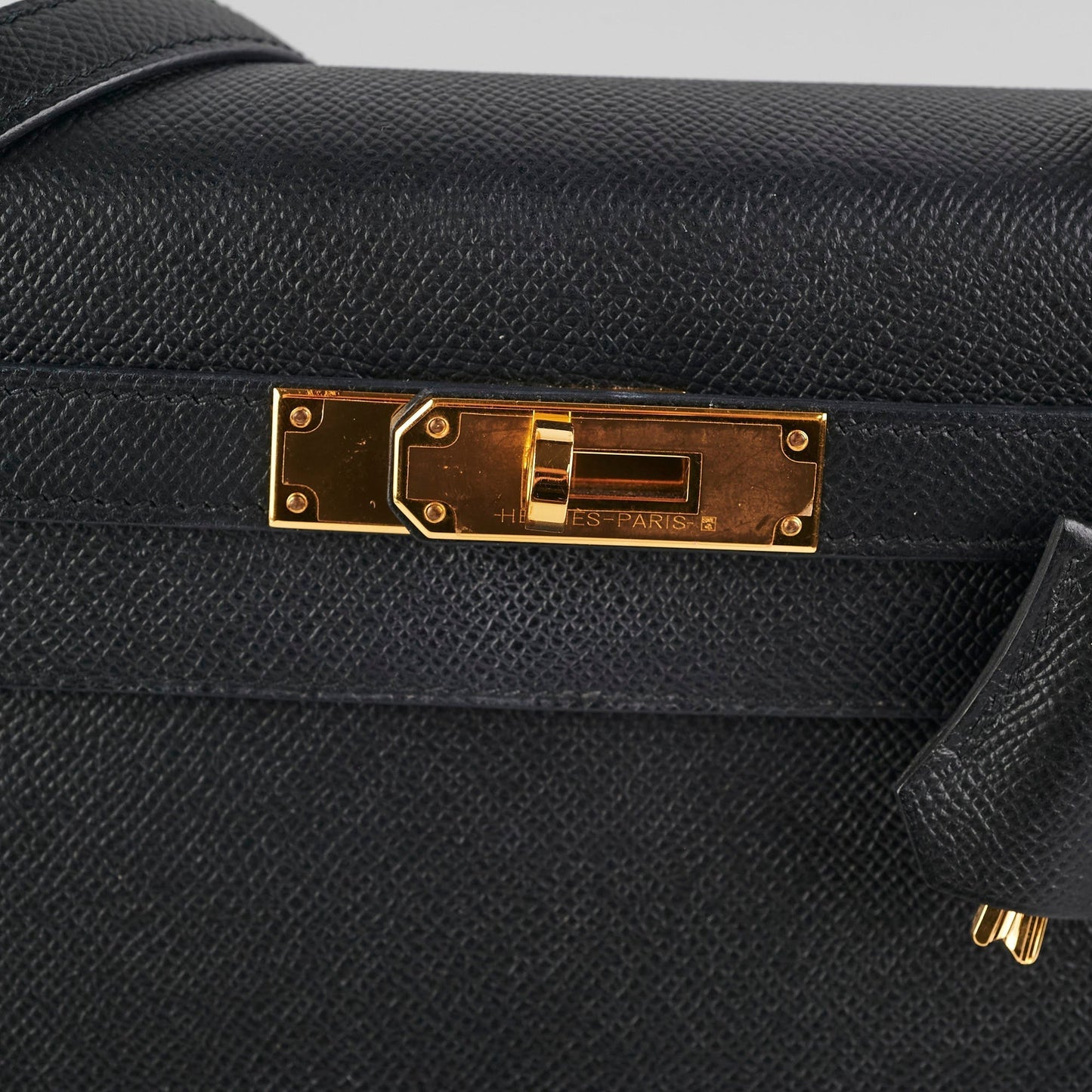 Hermes Kelly 28 Epsom Black D Stamp