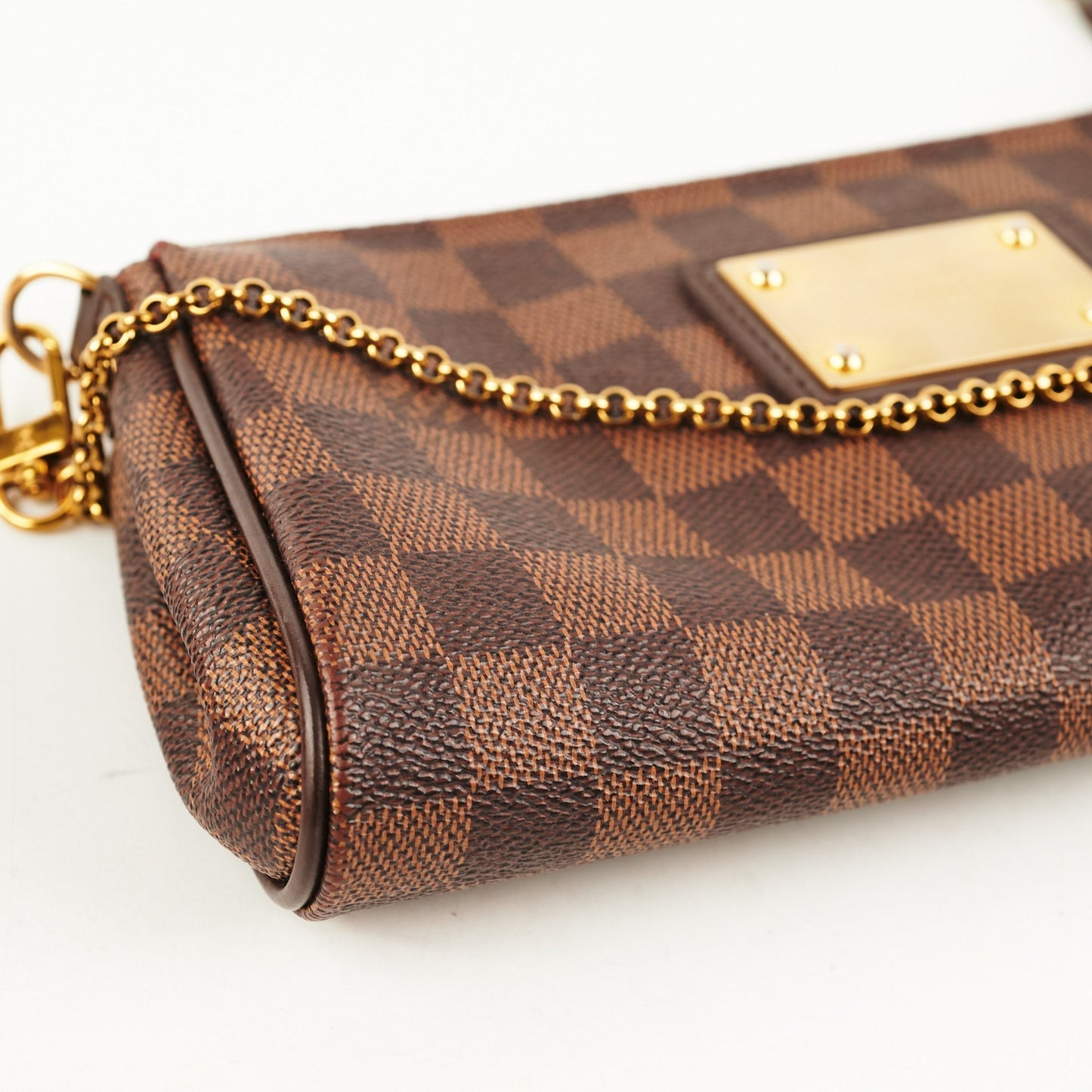 ITEM 22 - Louis Vuitton Eva Clutch Damier Ebene