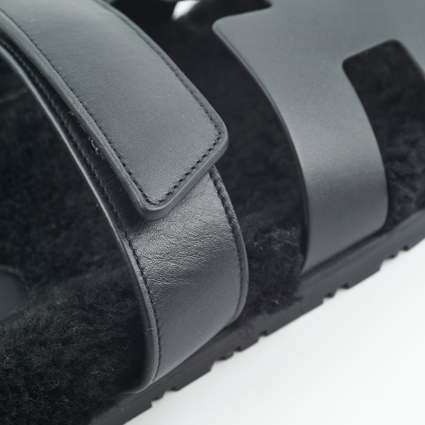 Hermes Noir Sandales Chypre Veau