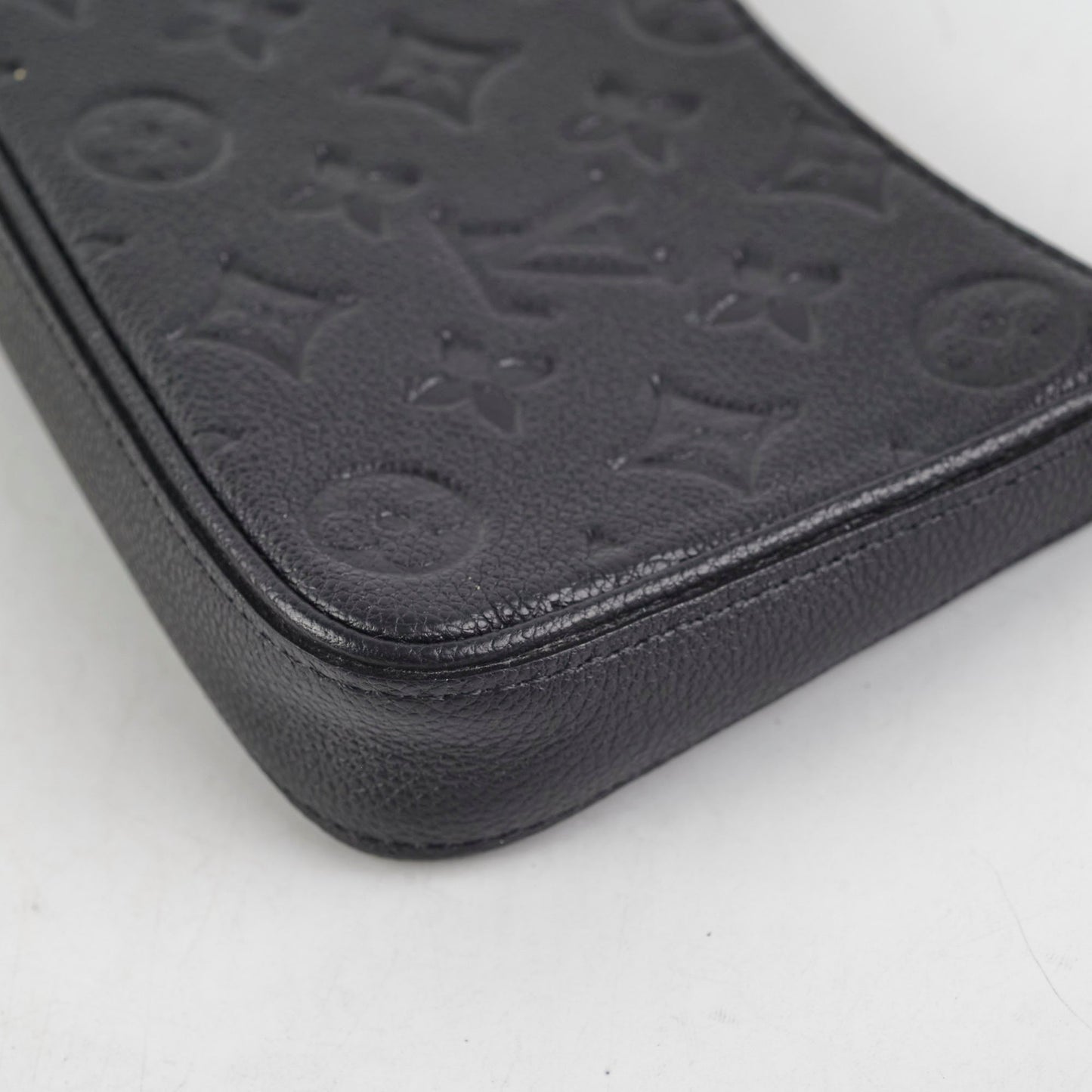 Louis Vuitton Easy Pouch On Strap Black Empreinte