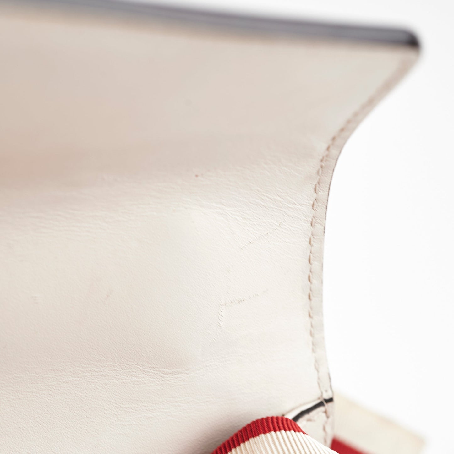 Gucci Sylvie Small Shoulder Bag White