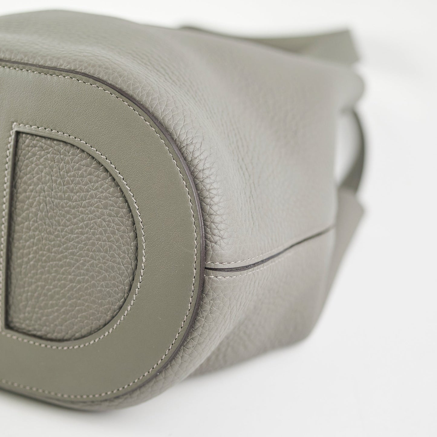 Hermes In The Loop 23 Clemence Gris Meyer - U Stamp