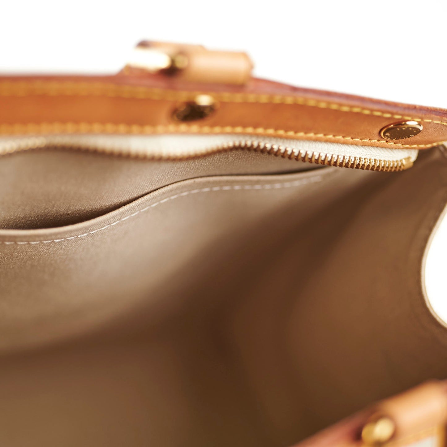 Louis Vuitton Brea GM Vernis Cream