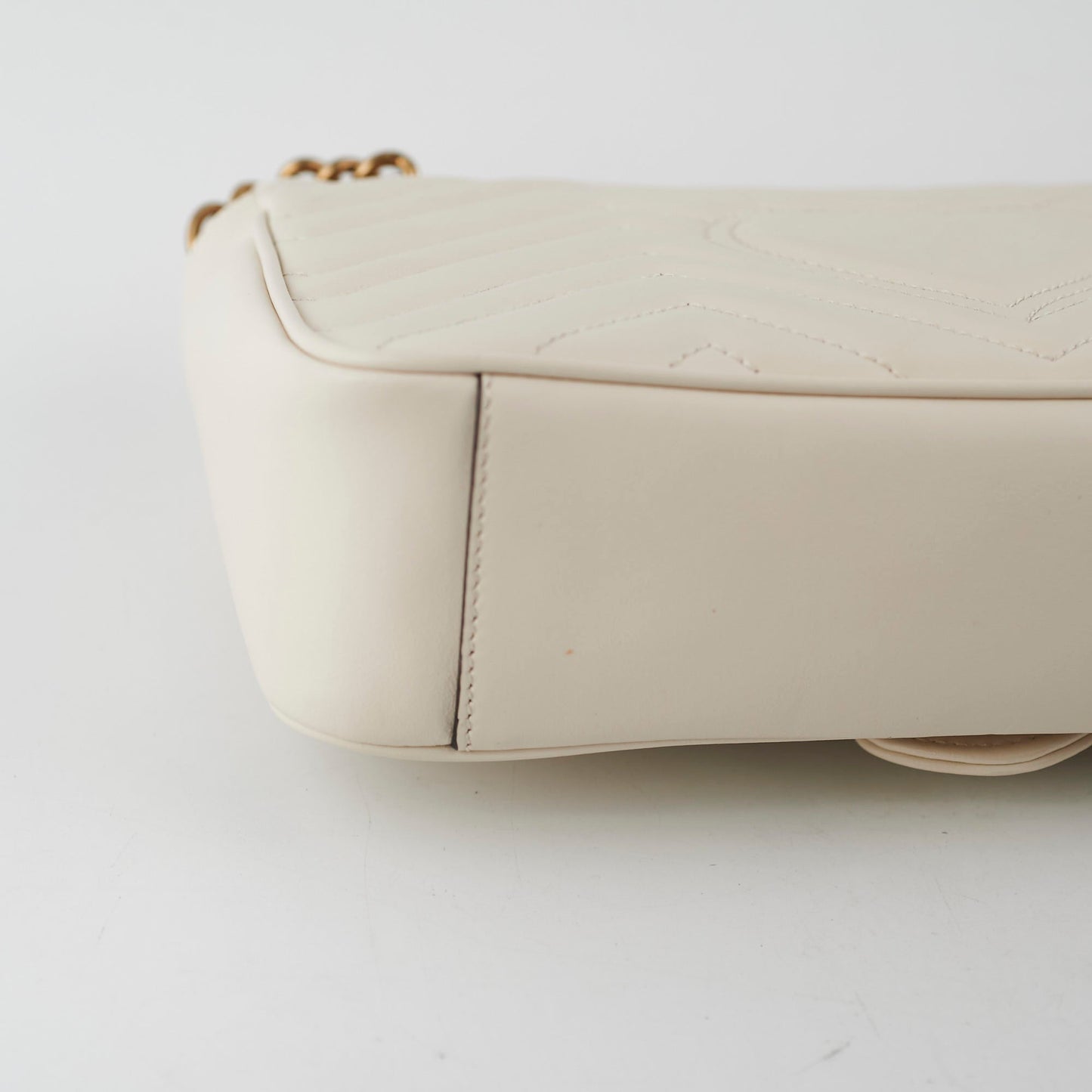 Gucci Marmont Medium Ivory