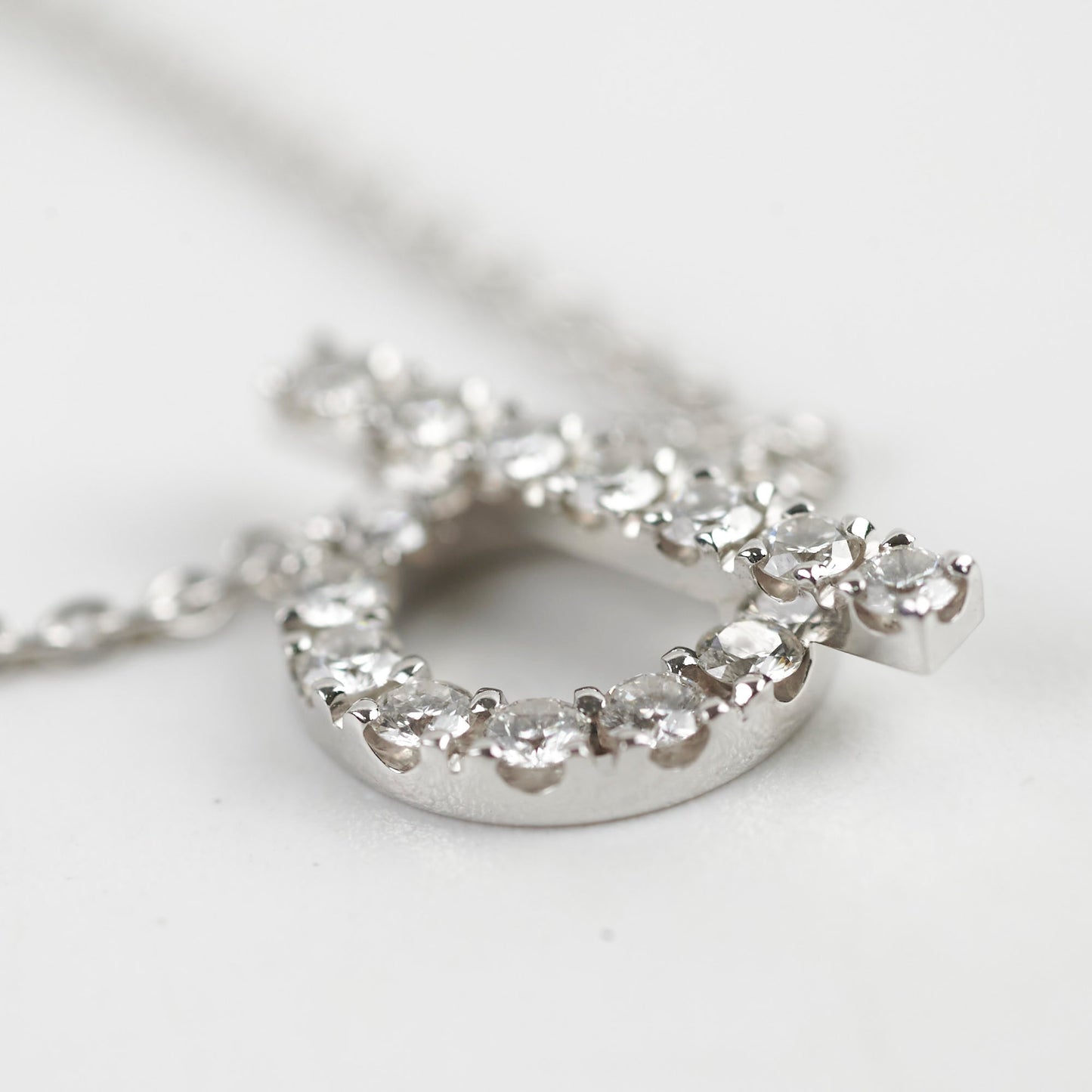 Hermes Finesse Necklace Pendant White Gold Diamonds
