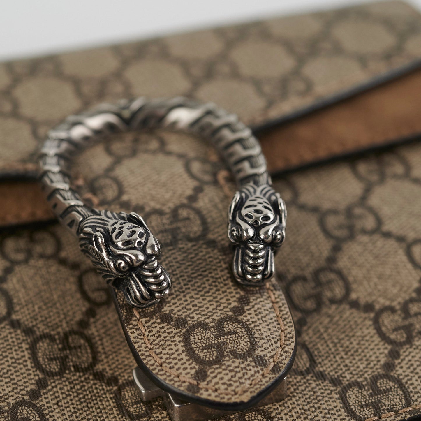 Gucci Dionysus GG Supreme Mini Bag
