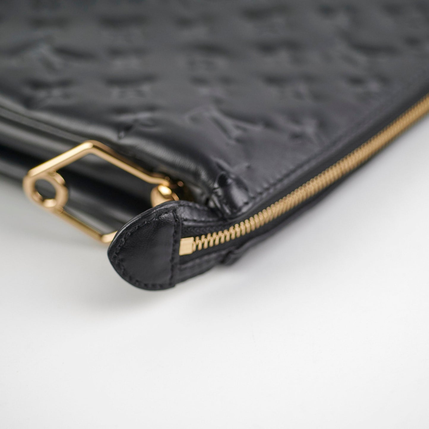 Louis Vuitton Coussin MM Black