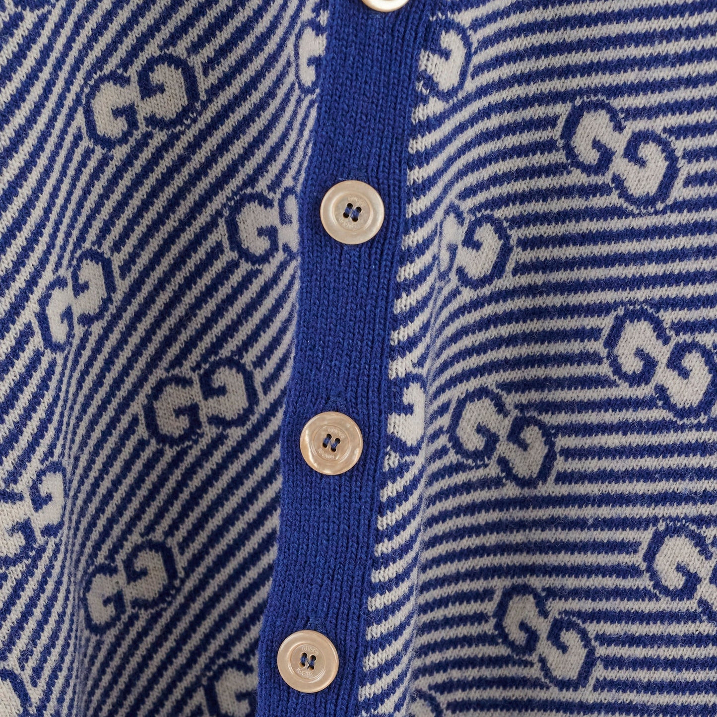 Gucci Sweater Blue/White Girls Size Size 8