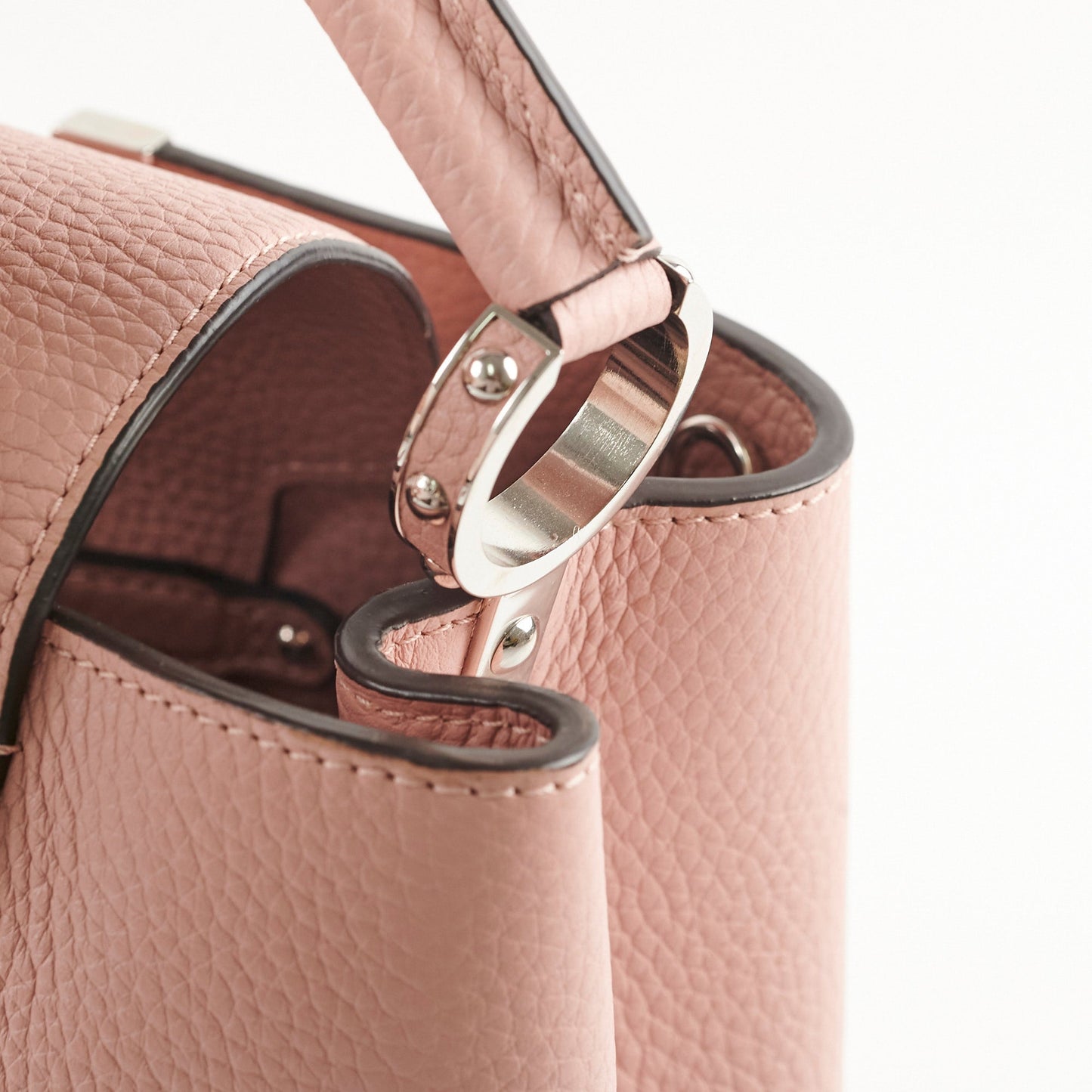 Louis Vuitton Capucines PM Magnolia