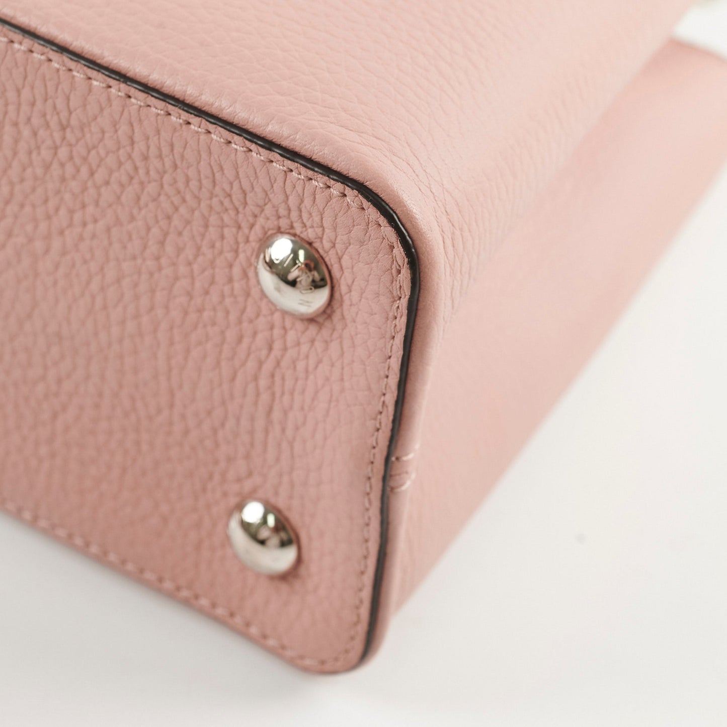 Louis Vuitton Capucines PM Magnolia
