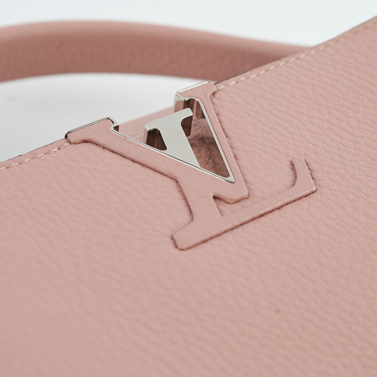 Louis Vuitton Capucines PM Magnolia