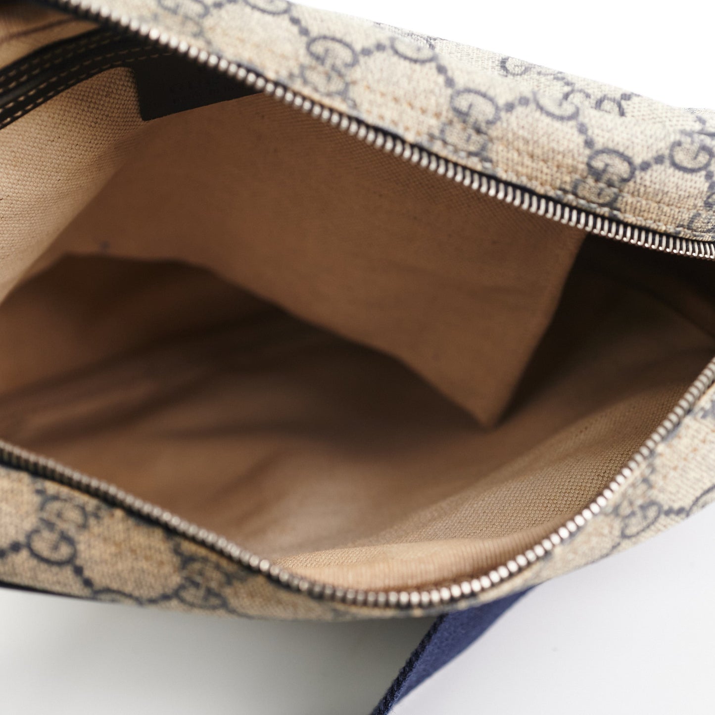 Gucci Messenger GG Supreme Canvas Large