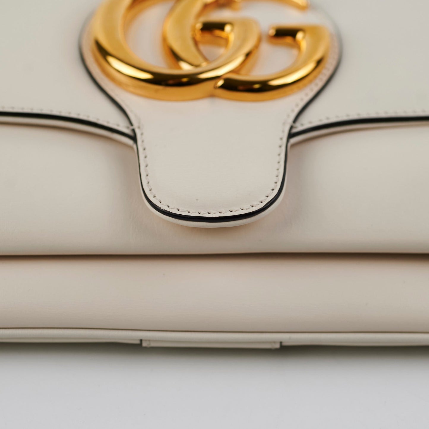 Gucci Arli Leather Cream Crossbody Bag
