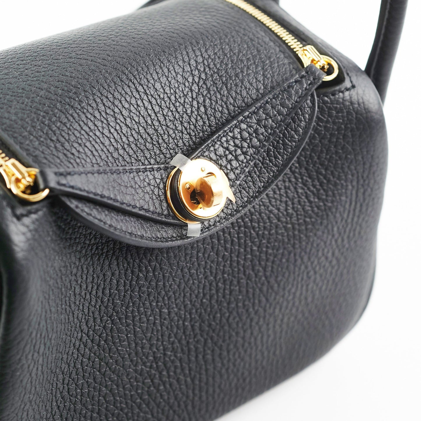 Hermes Mini Lindy Clemence Noir- Z stamp hold AL