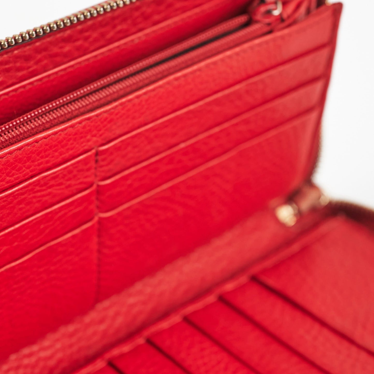Gucci Zip Wallet Red
