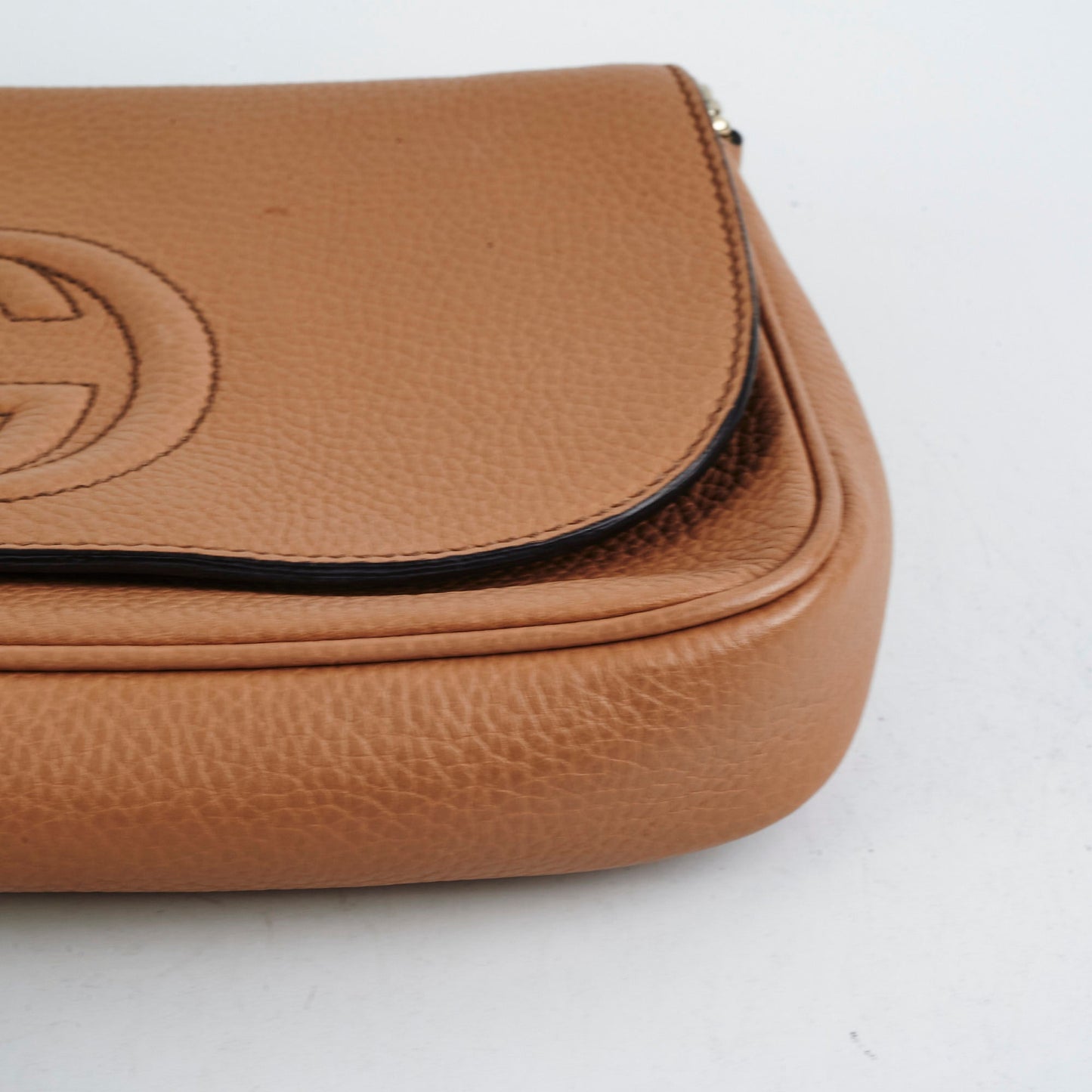 Gucci Soho Swing Chain Bag Beige