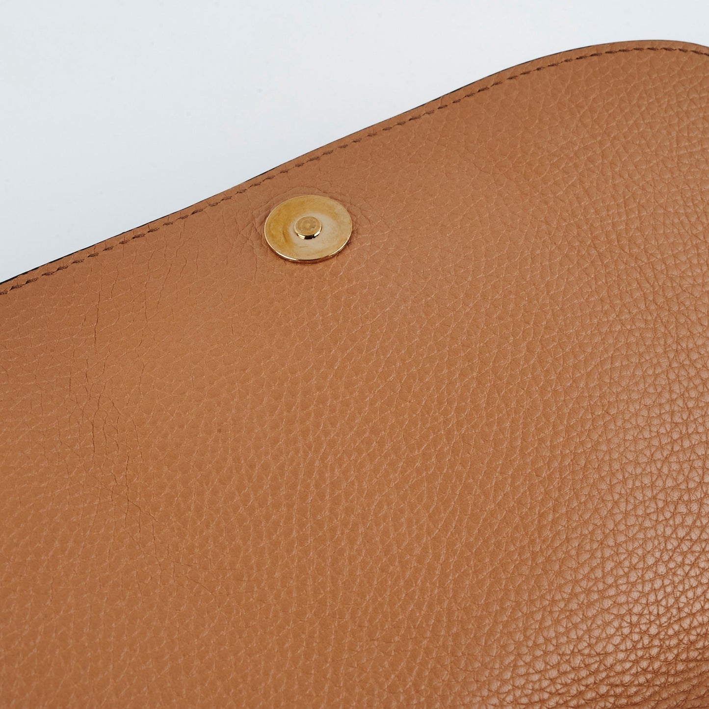 Gucci Soho Swing Chain Bag Beige