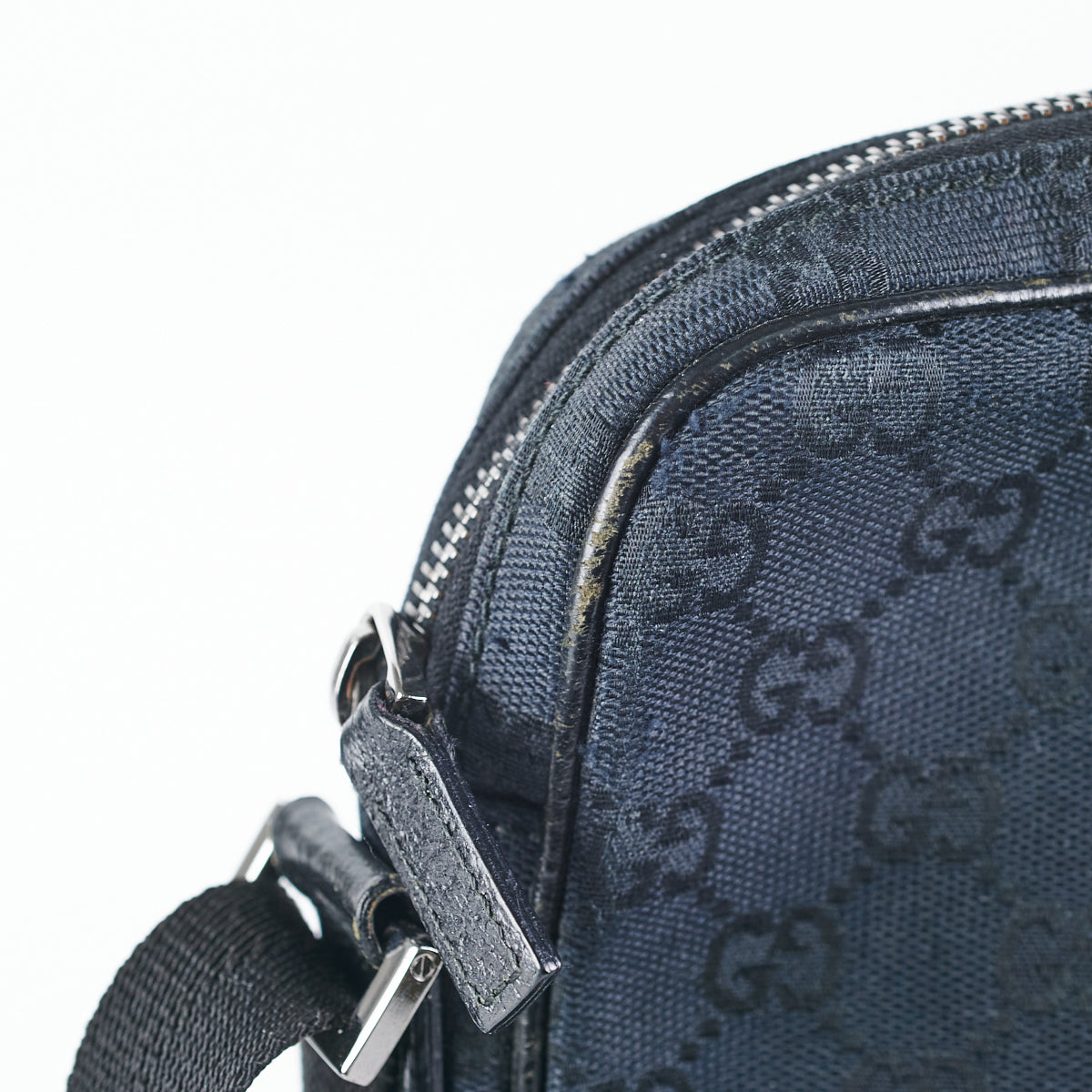 Gucci Men Messenger Canvas Black