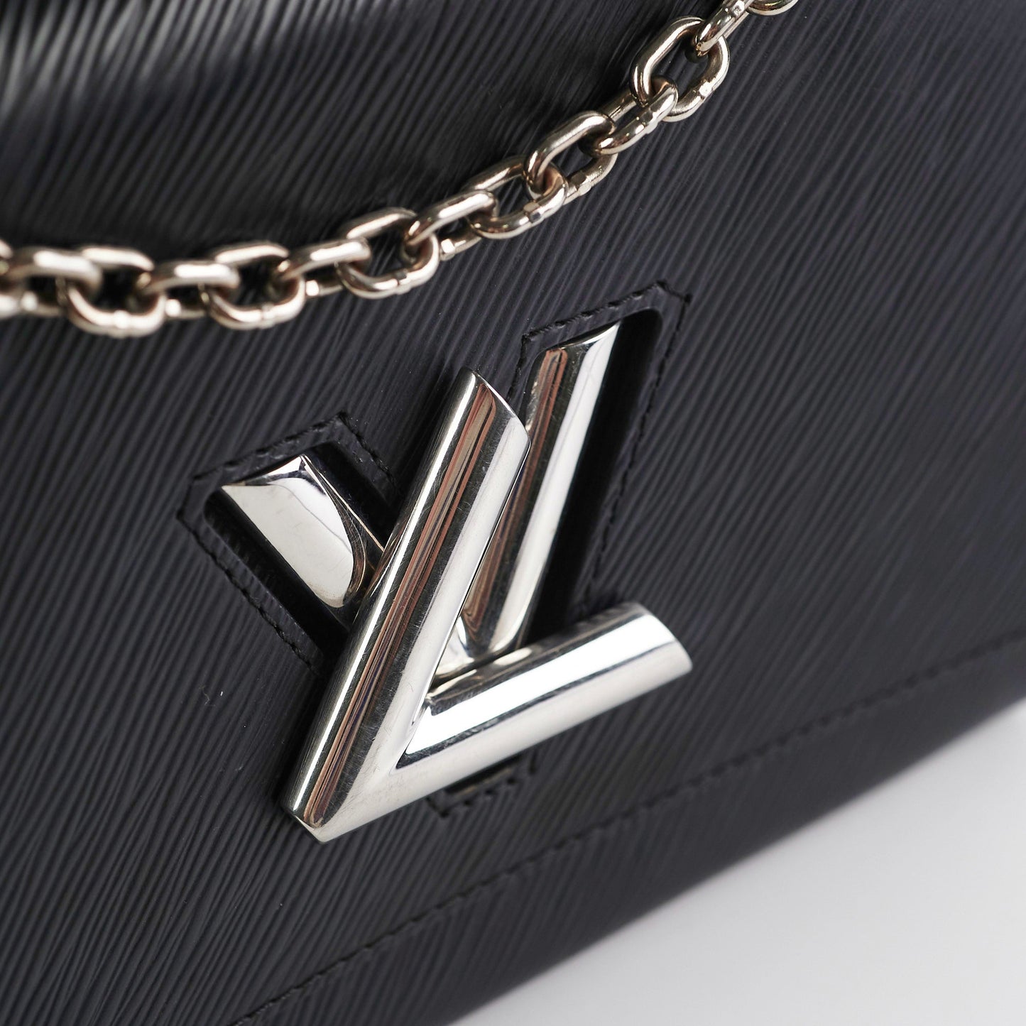 ITEM 31 - Louis Vuitton Twist Epi MM Black