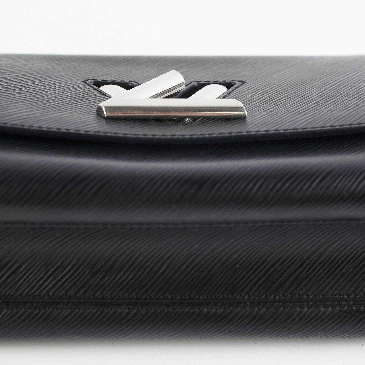 ITEM 31 - Louis Vuitton Twist Epi MM Black