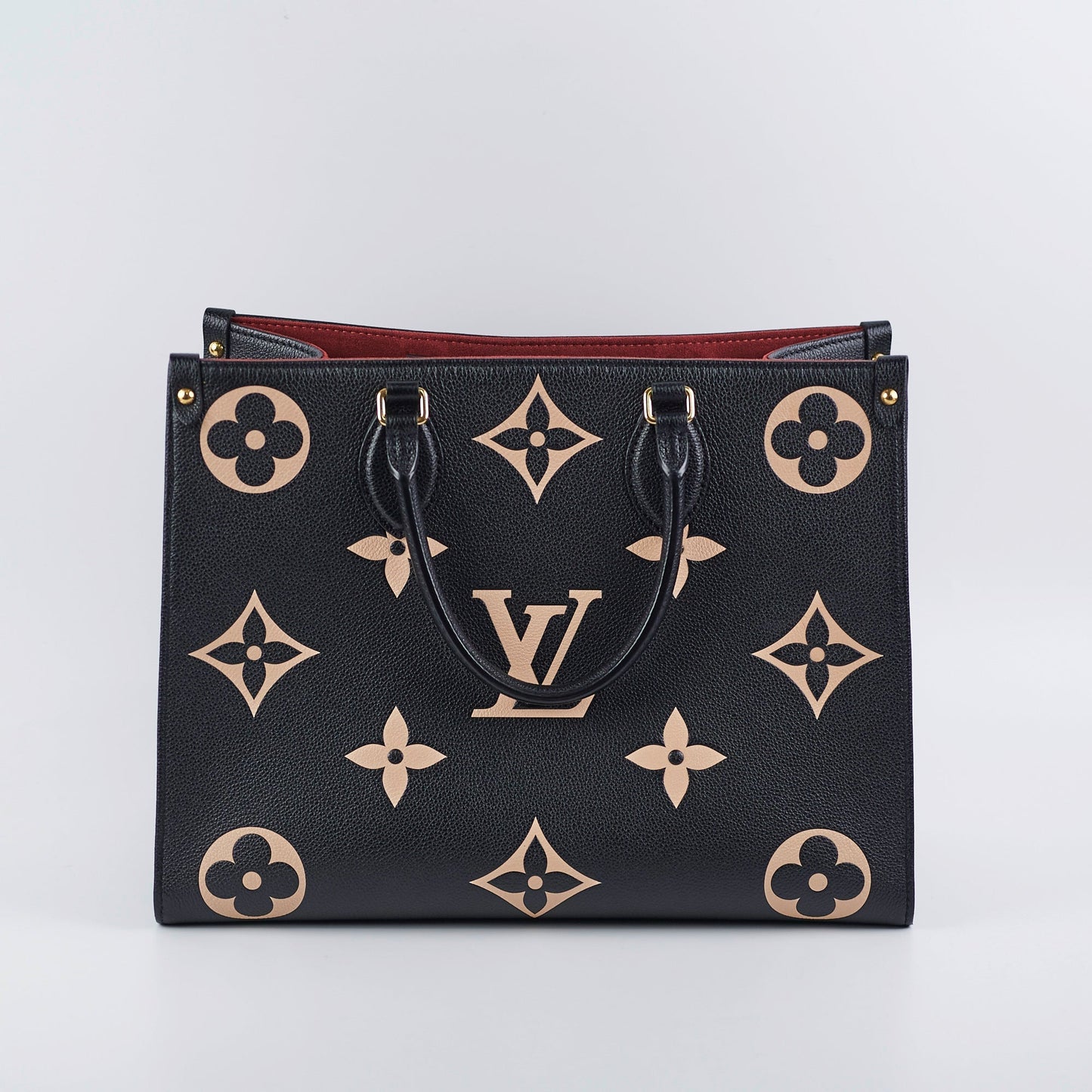 ITEM 18 - Louis Vuitton OnTheGo MM Bicolour