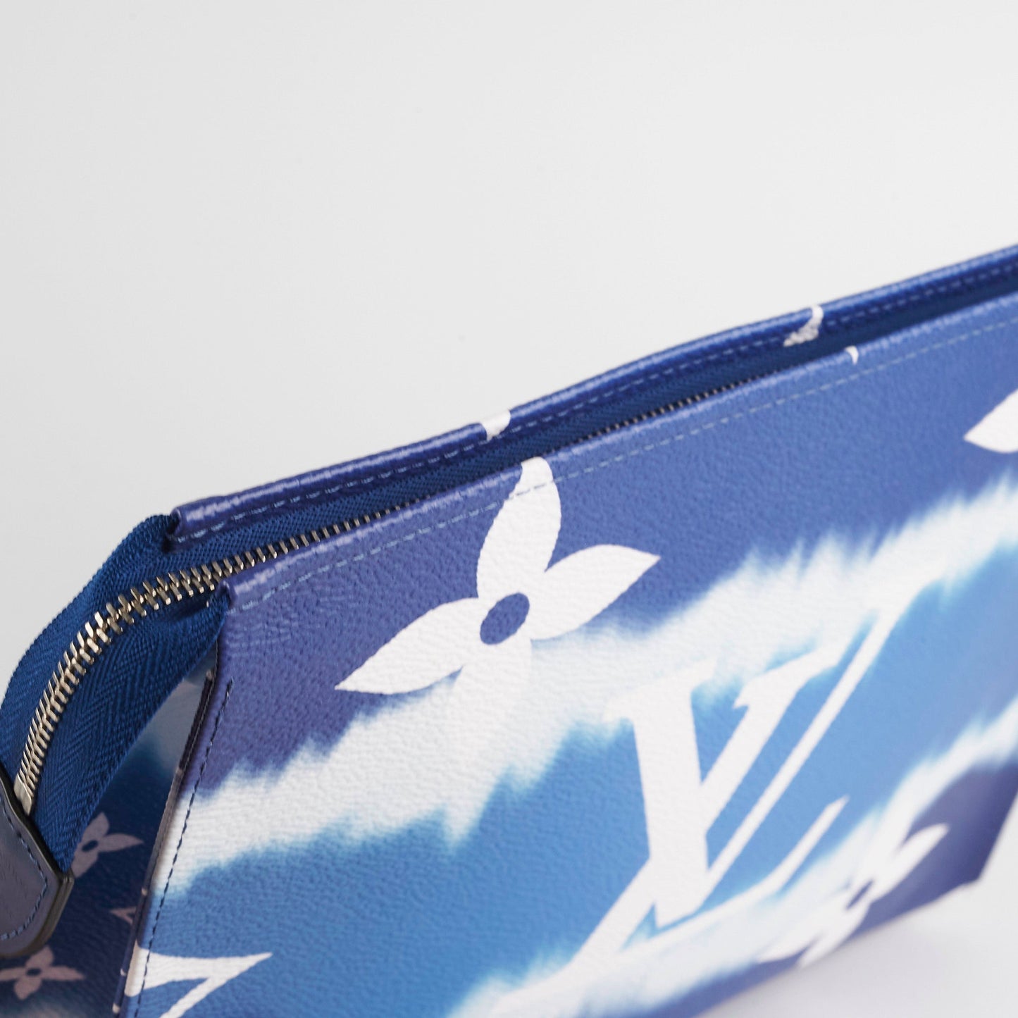 Louis Vuitton Escale Toiletry Pouch 26 Blue