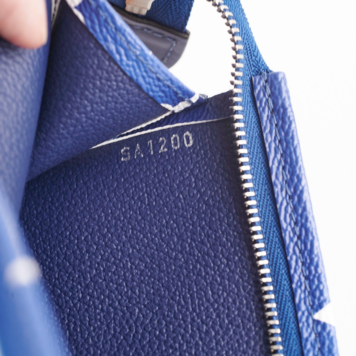 Louis Vuitton Escale Toiletry Pouch 26 Blue