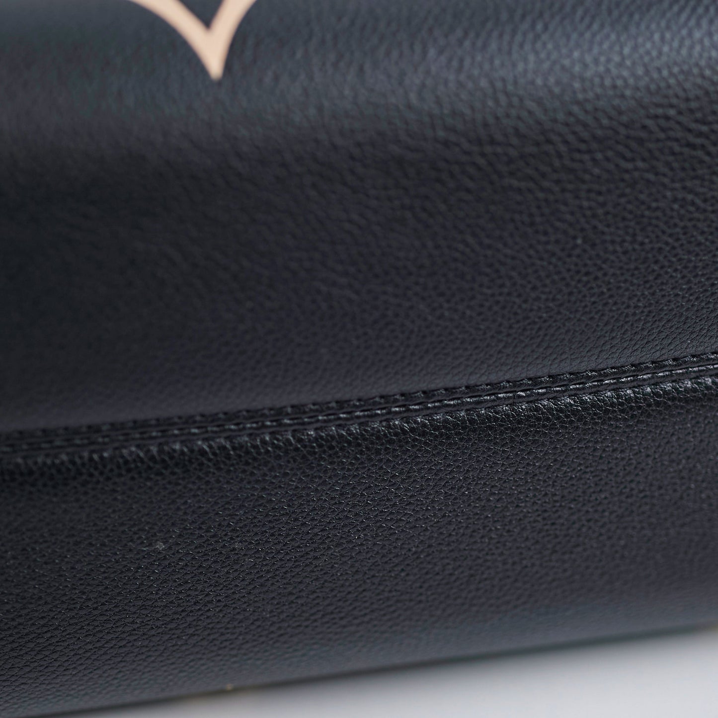 ITEM 18 - Louis Vuitton OnTheGo MM Bicolour